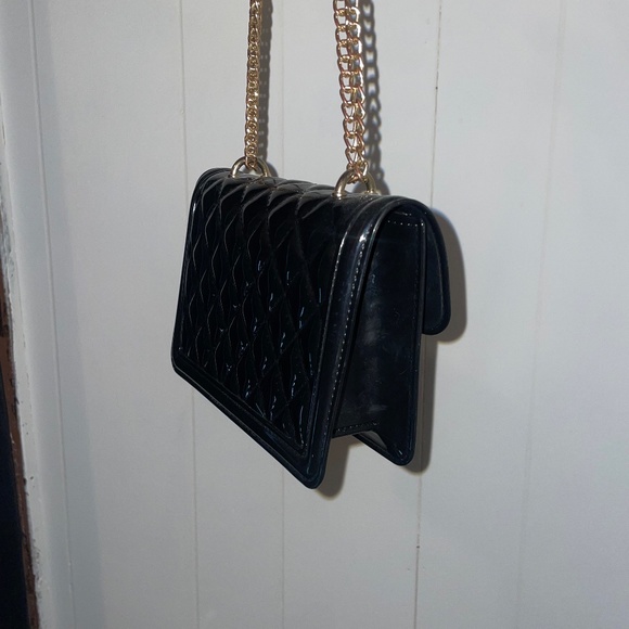 black cross body - Picture 4 of 7
